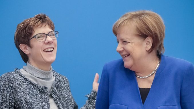 RTL/n-tv Trendbarometer: Union ist wieder doppelt so stark wie SPD